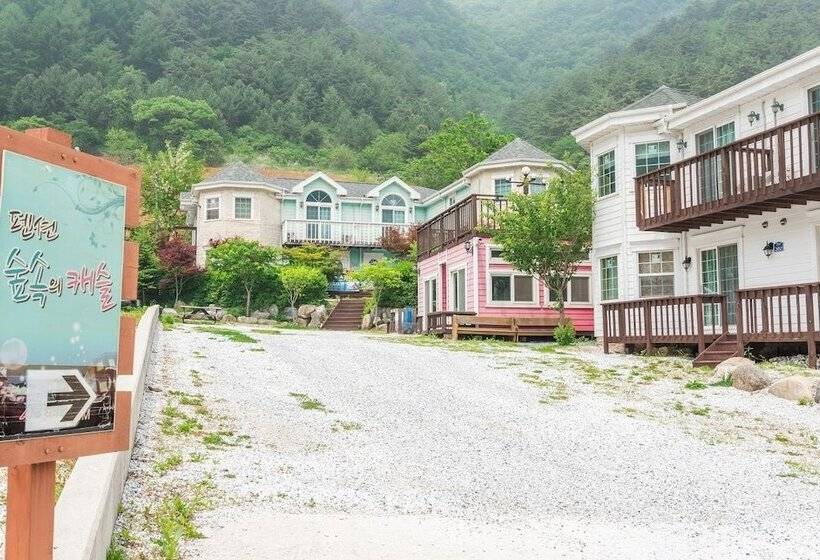 Hotel Castle In The Forest