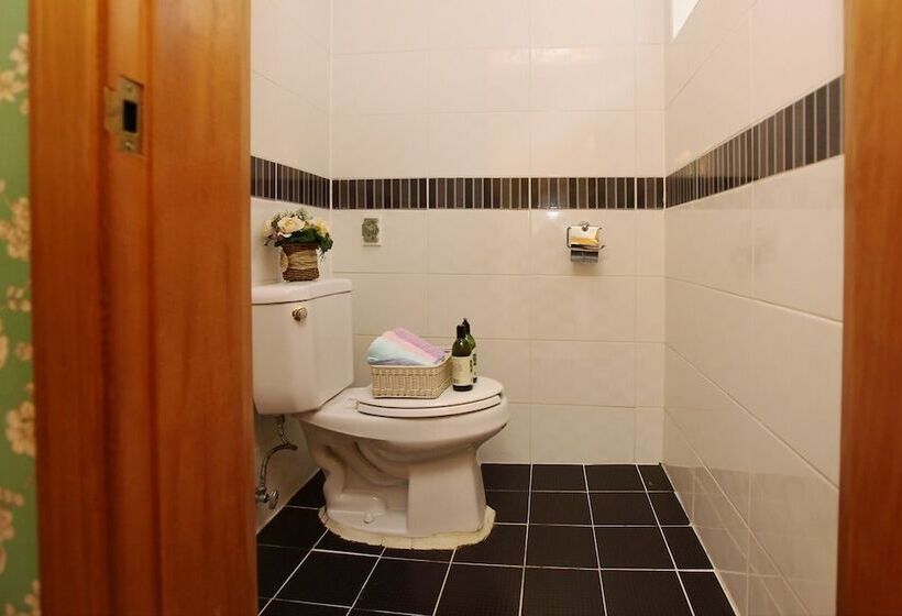 Hotel Castle In The Forest