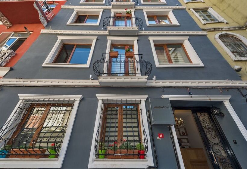 ホテル Cirrus Suites