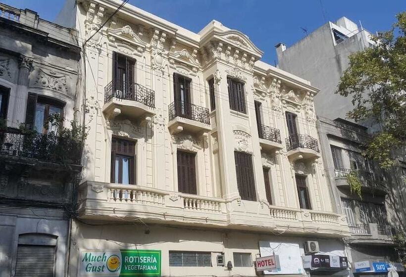 בית מלון כפרי Claridge