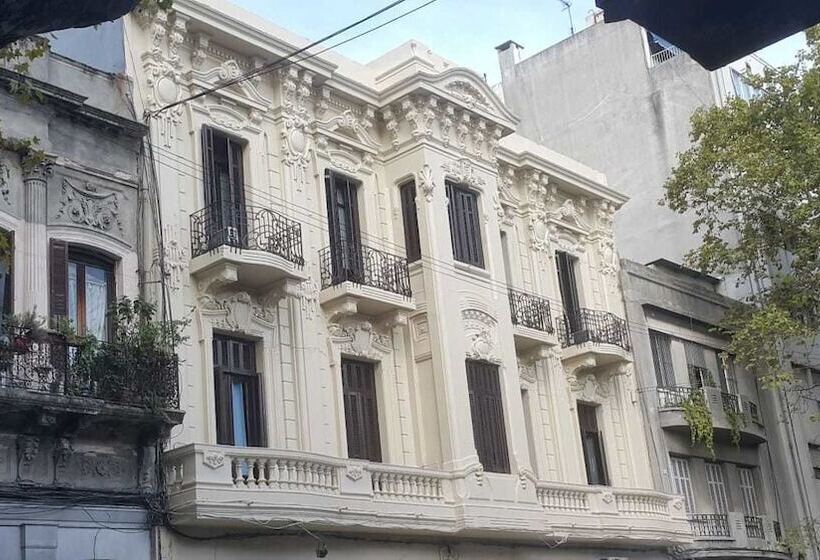 בית מלון כפרי Claridge