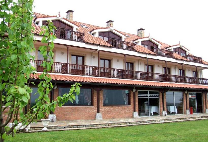 Отель Complejo Copacabana