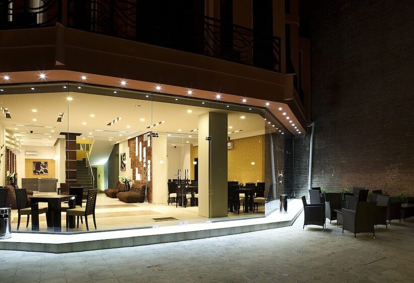 هتل Coral Boutique