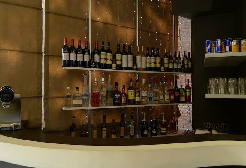 هتل Coral Boutique