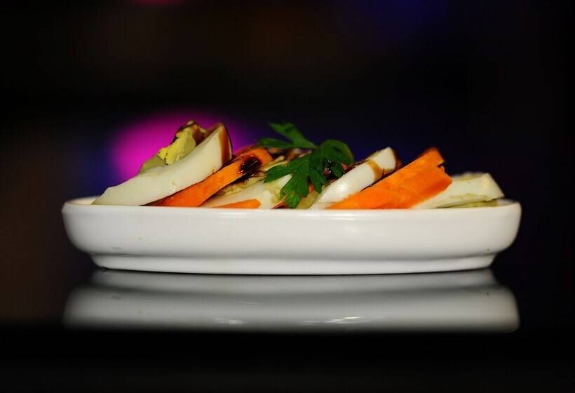 هتل Coral Boutique