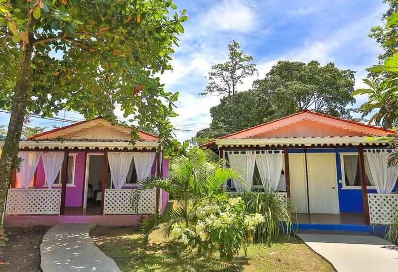 ホテル El Encanto