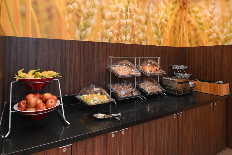 فندق Fairfield Inn & Suites By Marriott Santa Cruz