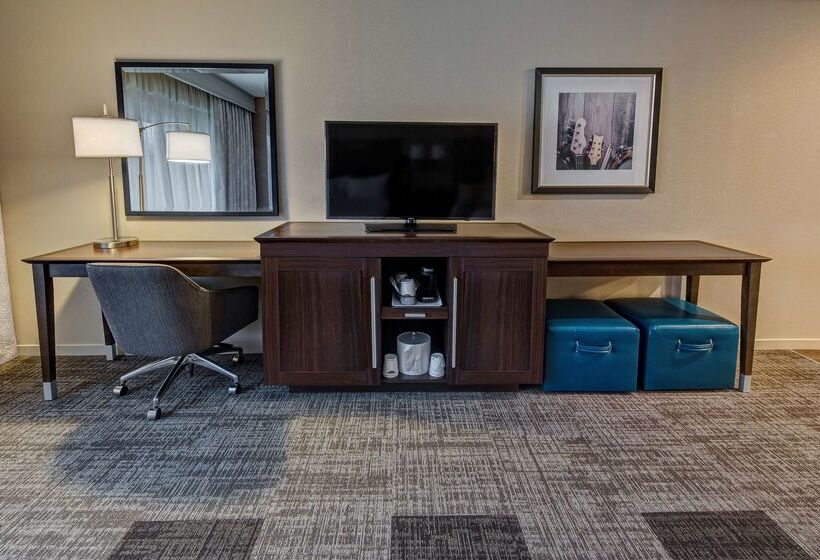 فندق Hampton Inn & Suites Nashville Hendersonville