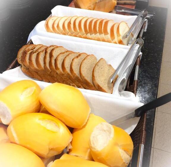 בית מלון כפרי Hengu