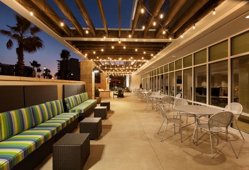 Отель Home2 Suites By Hilton Destin