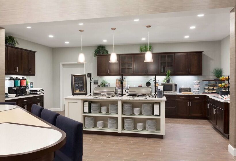فندق Homewood Suites By Hilton Burlington