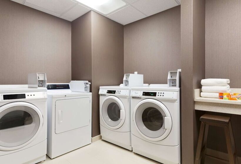 فندق Homewood Suites By Hilton Burlington