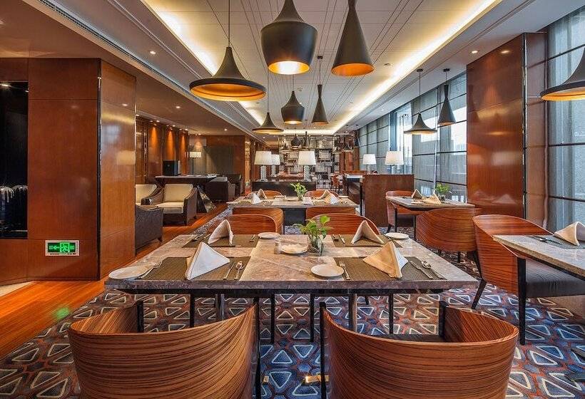 Howard Johnson Jinyi Hotel Chongqing