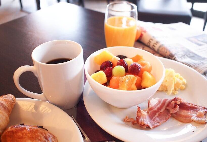 Отель Inn Design Resto Novo Le Mans