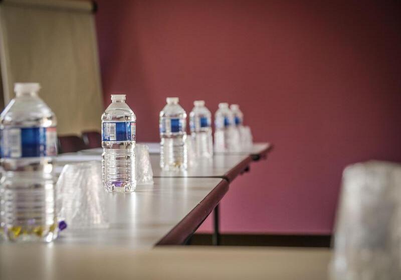 Отель Inn Design Resto Novo Le Mans