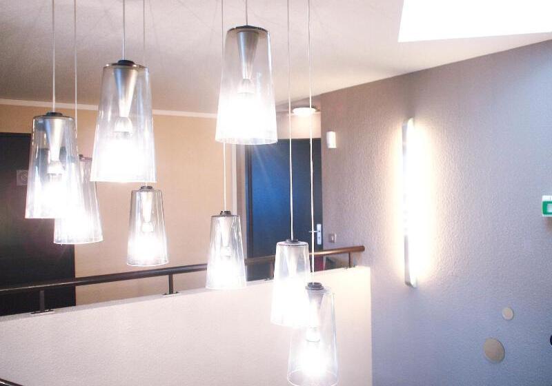 Отель Inn Design Resto Novo Le Mans