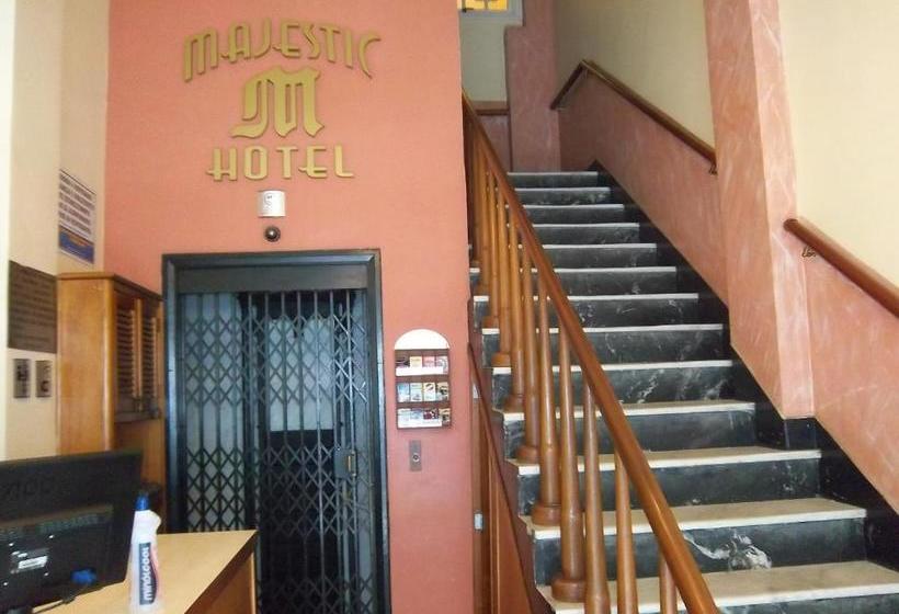 ホテル Majestic