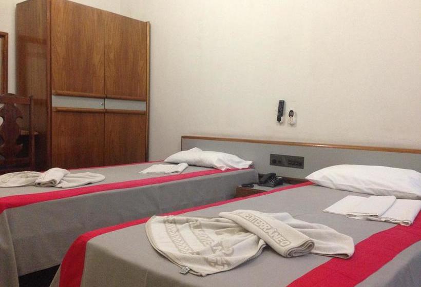 ホテル Mediterraneo