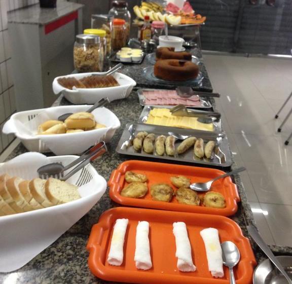 ホテル Mediterraneo