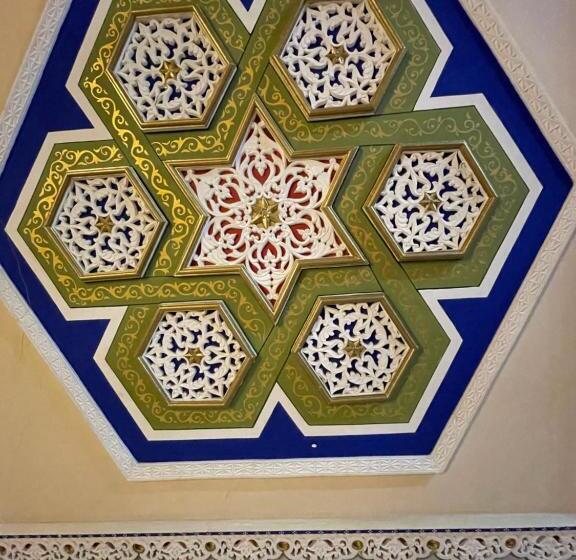 בית מלון כפרי Nurafshon Boutique