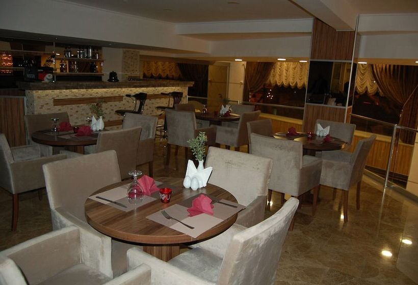 בית מלון כפרי Perama