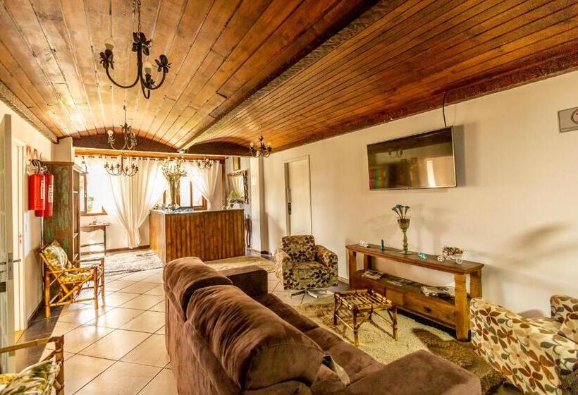 فندق Pousada Vila Floratta