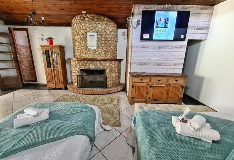 فندق Pousada Vila Floratta