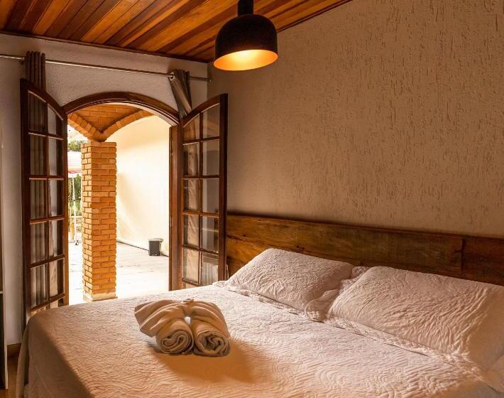 فندق Pousada Vila Floratta