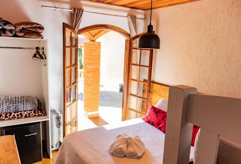 فندق Pousada Vila Floratta