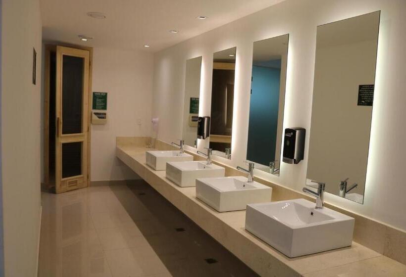 هتل Solanas Green Park & Crystal Beach