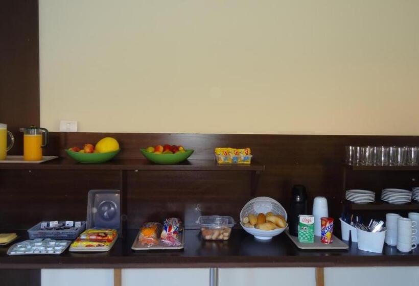 호텔 Solar De Itaborai