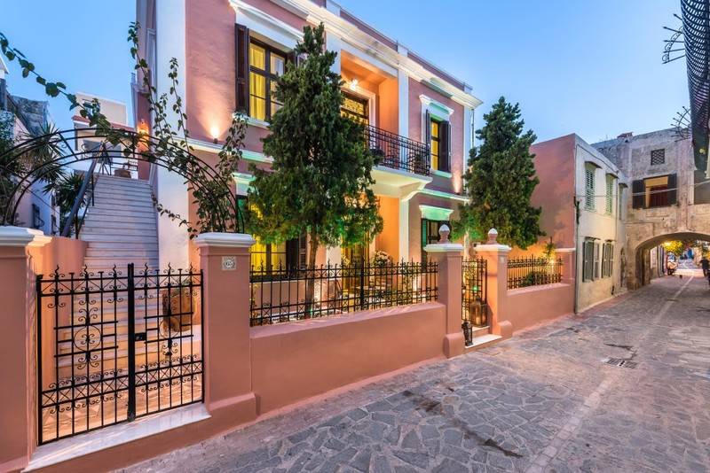 בית מלון כפרי Sperveri Boutique