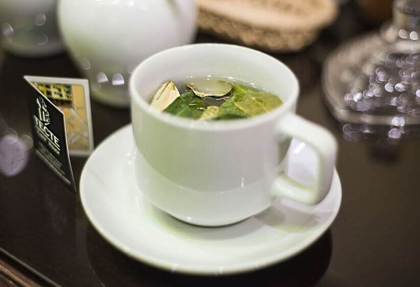 Отель Tecte Guest House