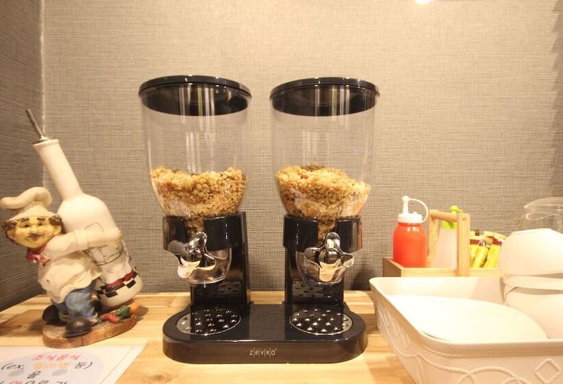 酒店 The May Gimhae