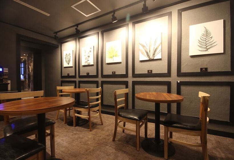 酒店 The May Gimhae