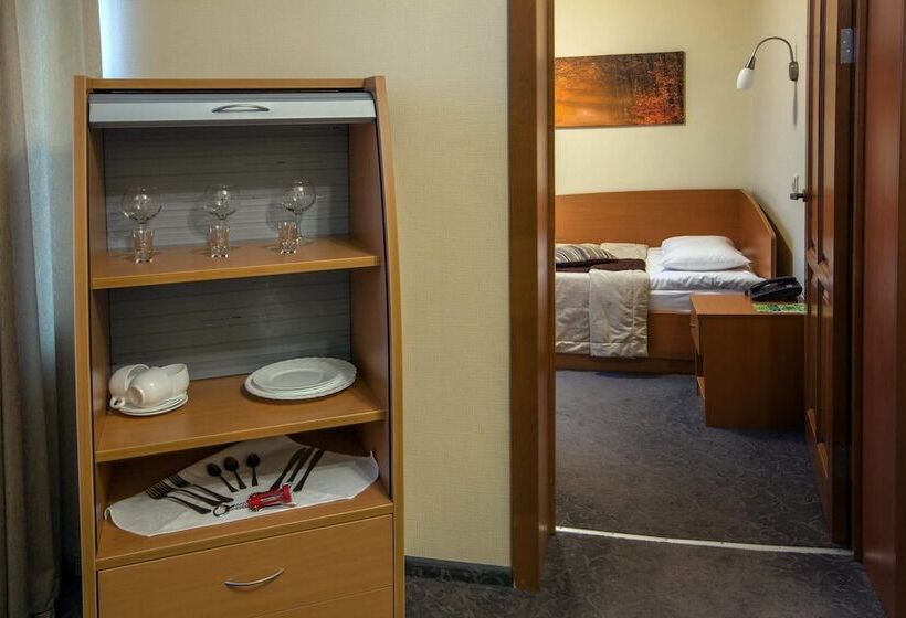 فندق Tourist Minsk