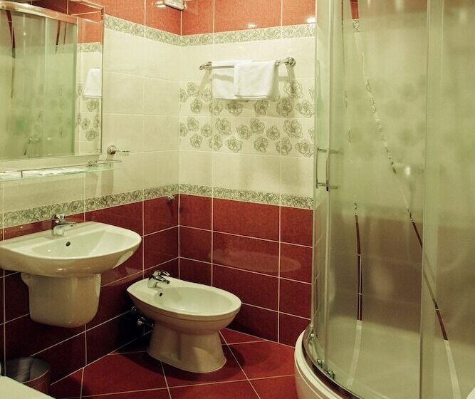 فندق Tourist Minsk