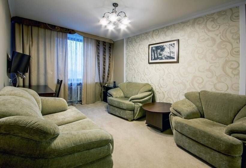 فندق Tourist Minsk