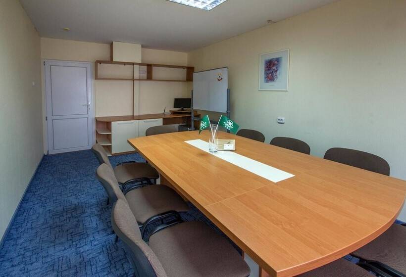 فندق Tourist Minsk