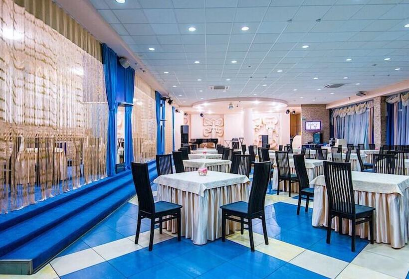 فندق Tourist Minsk