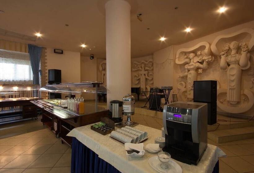 فندق Tourist Minsk