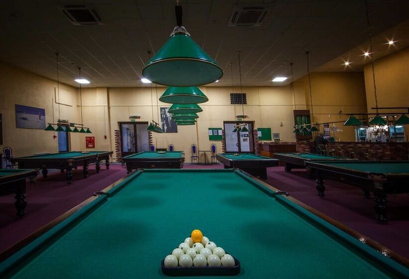 فندق Tourist Minsk