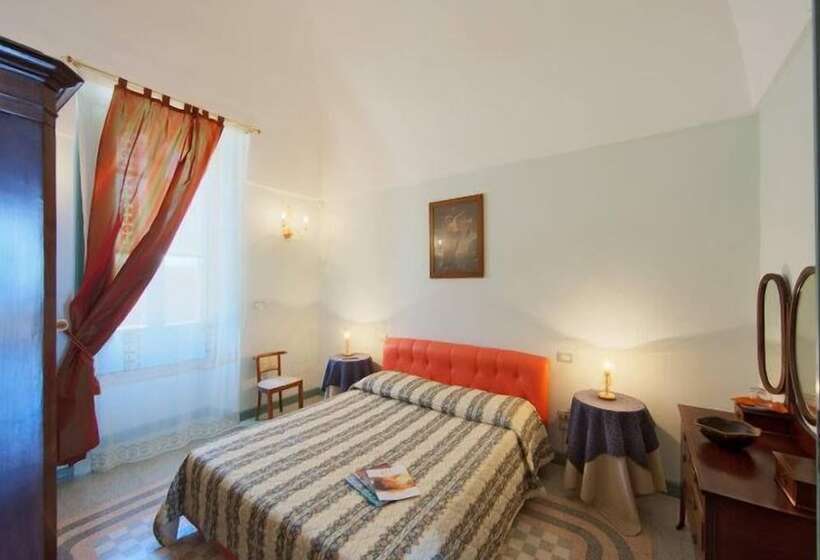 בית מלון כפרי Villa Raffaella