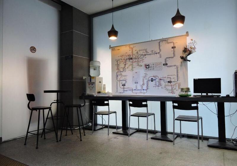 Walker Hotel Zhengyi