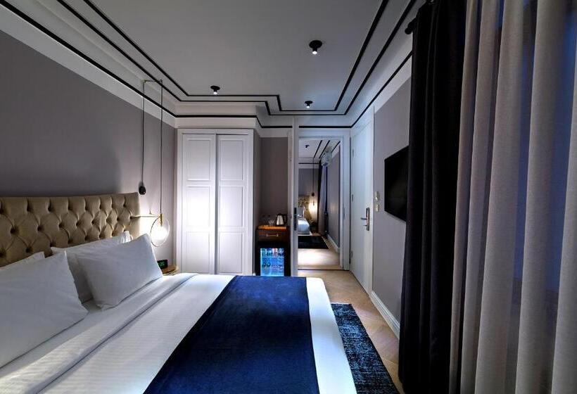 Walton Hotels Galata