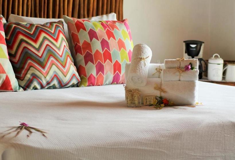 בית מלון כפרי Mayan Mittoz