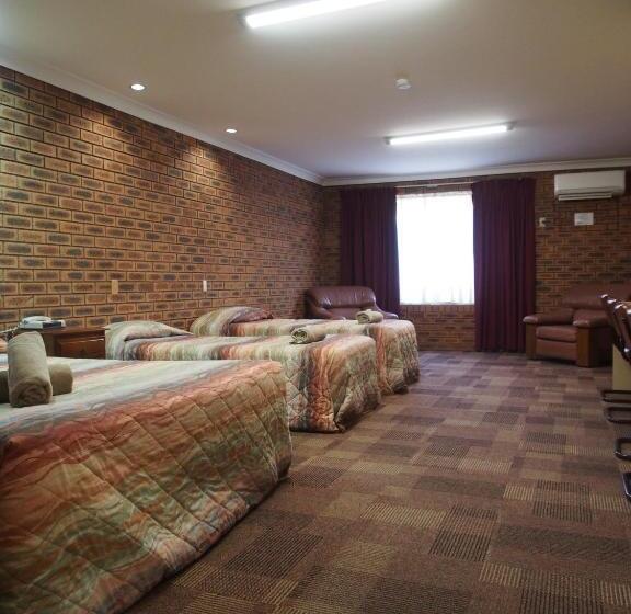 מוטל Cobar Town And Country Motor Inn