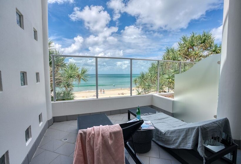 On The Beach Noosa Resort