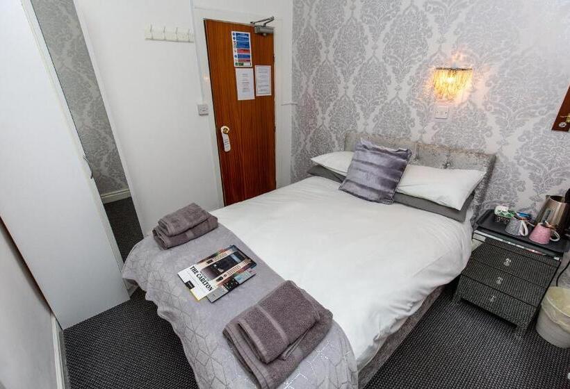 פנסיון The Carlton