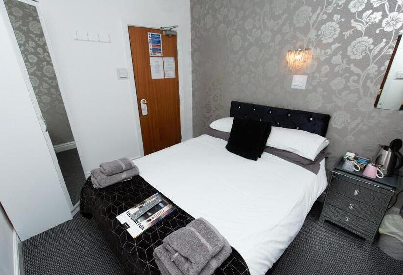 Пансион The Carlton